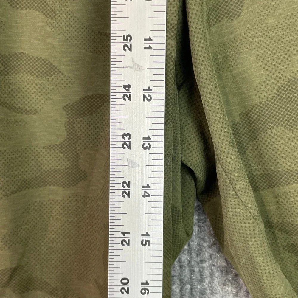 ASICS Running Shorts Mens Large Green Camo Athletic Gym Training 7 Inch Inseam